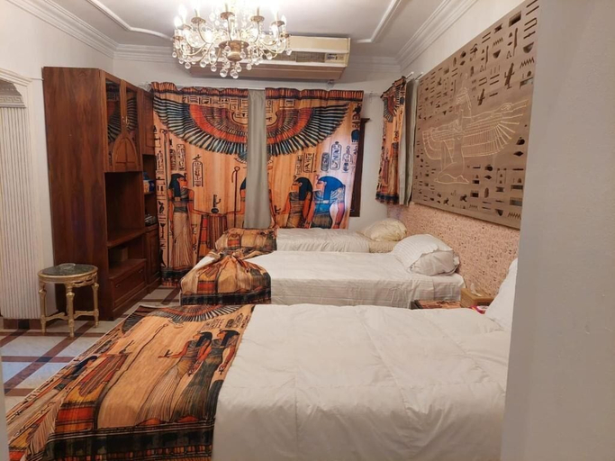 Room 2, Happy Pharonic House INN, Al-Ahram