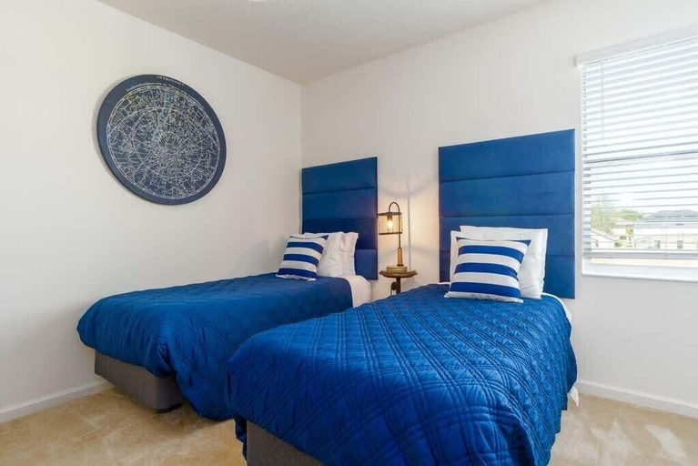 Room 5, Bellavida 8 bed Theme Rooms, Osceola