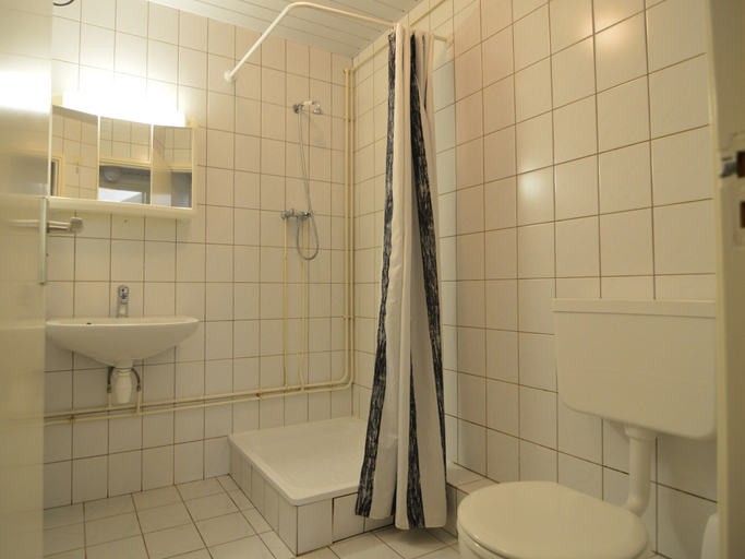 Others 2, Homely Apartment in Schin op Geul With Terrace, Valkenburg aan de Geul