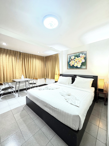 Room 5, La Casa Residencies, Phuket Island