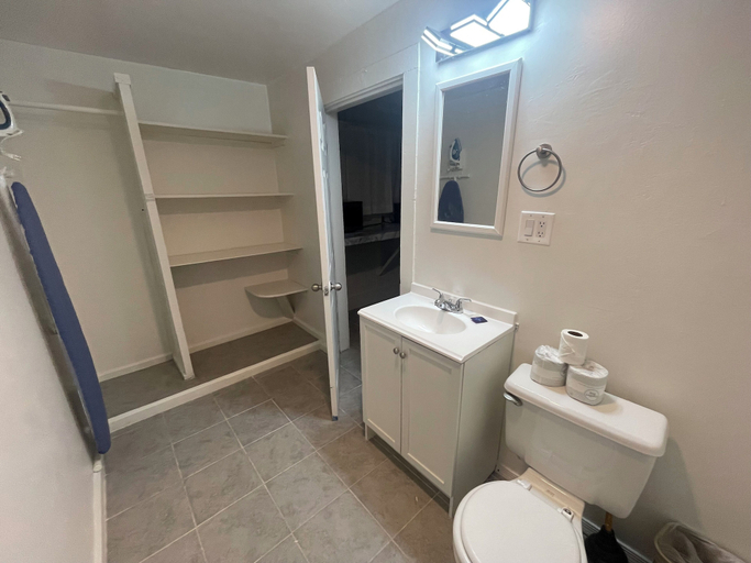Bathroom 4, Americas Best Value Inn & Suites Royal Carriage, Tuolumne