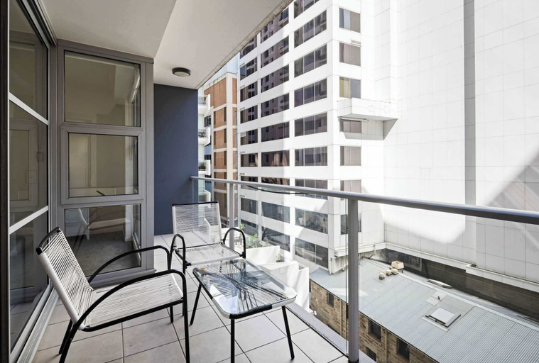 Interior 5, Cozy 2BR Apartment Steps From Darling Harbour, Sydney