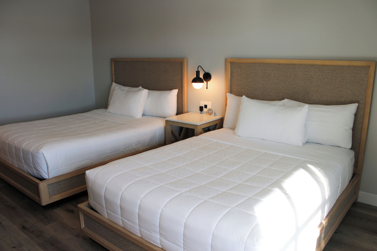 Bedroom 3, Rod 'N' Reel Resort, Calvert