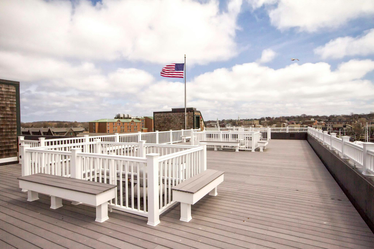 Others 5, Wyndham Inn on Long Wharf, Newport