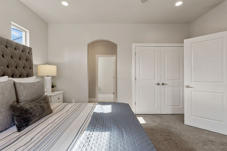 Room 4, Zion Adventure 6 Bedroom Townhouse, Washington