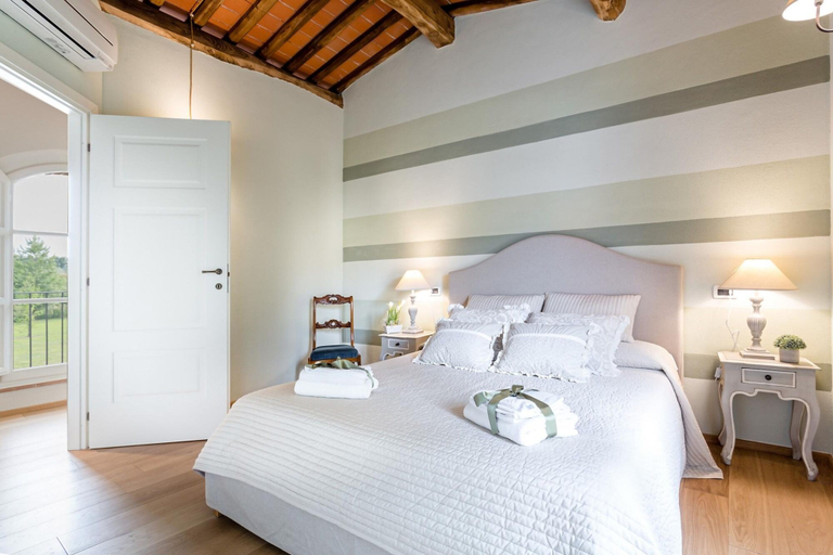 Bedroom 2, Villa sul Fiume in Monte San Quirico, Lucca