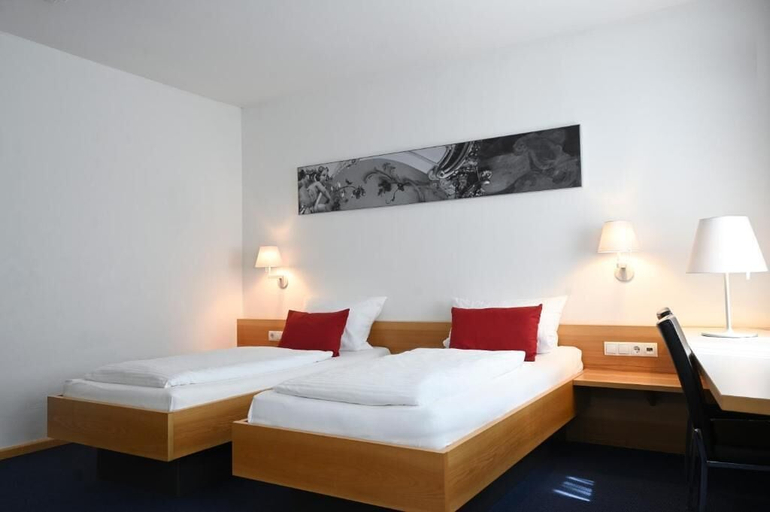 Bedroom 4, Bildungs-&Tagungshäuser Vierzehnheiligen, Lichtenfels