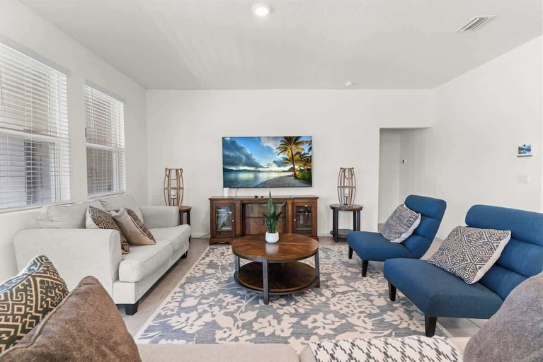 Room 3, Beautiful 6br5bathpool Clubhouse, Polk