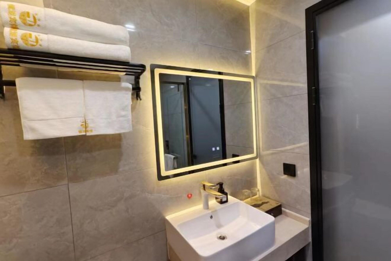 Bathroom 3, Taihe Jinghu Hotel, Fuyang