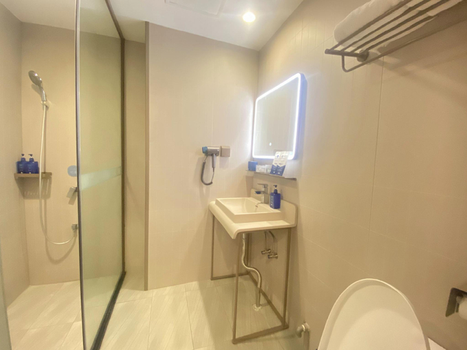 Bathroom 3, Hanting Hotel Chaozhou Ancient City, Chaozhou