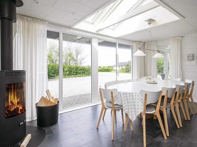 Others 4, 4 Star Holiday Home in Vinderup, Struer