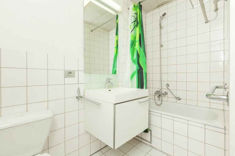 Bathroom, Magnific Holiday Home in Blankenberge near Beach, West-Vlaanderen