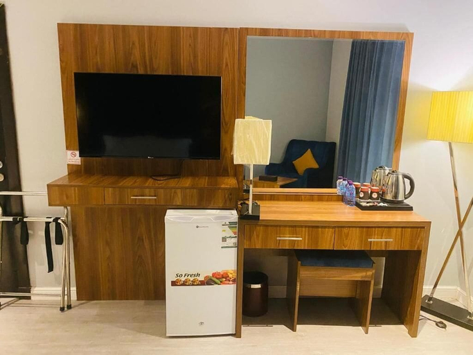 Others 5, Nawaris Hotel, Jizan