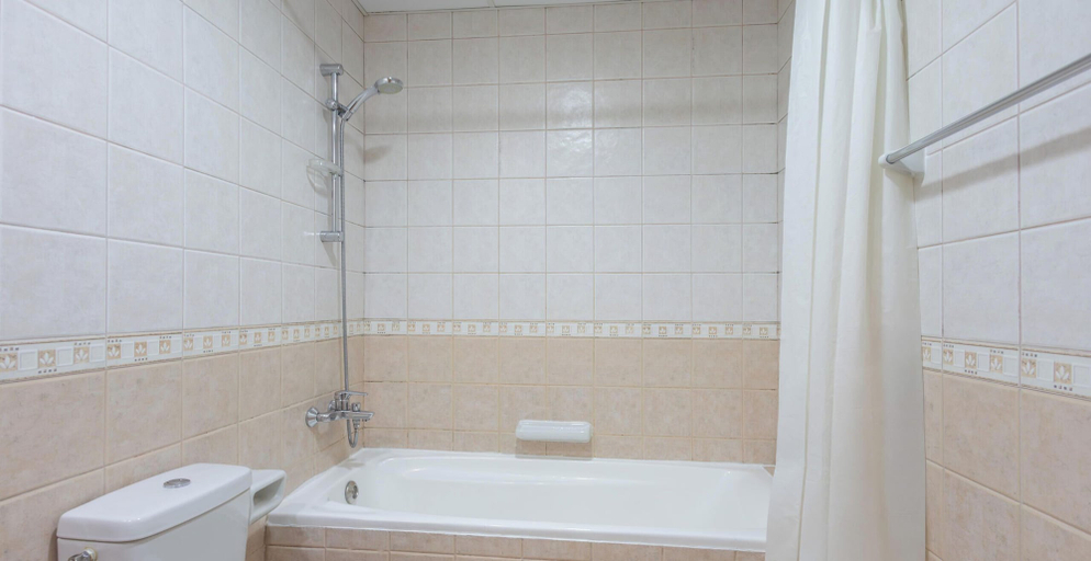 Bathroom 5, LUX The Armada Suite JLT, Dubai
