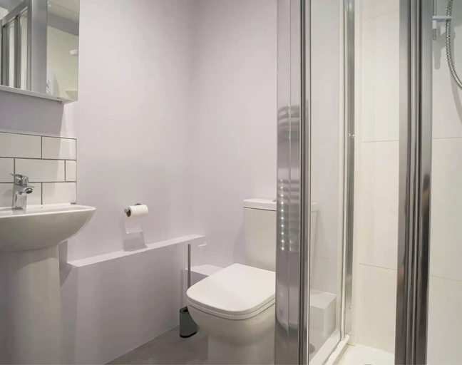 Bathroom, Students Only Park View, Manchester
