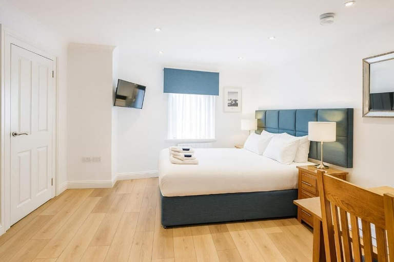 Bedroom 2, Edinburgh Aparthotel, Edinburgh