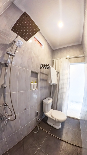 Bathroom 5, Arka Homestay Pesagi, Karangasem
