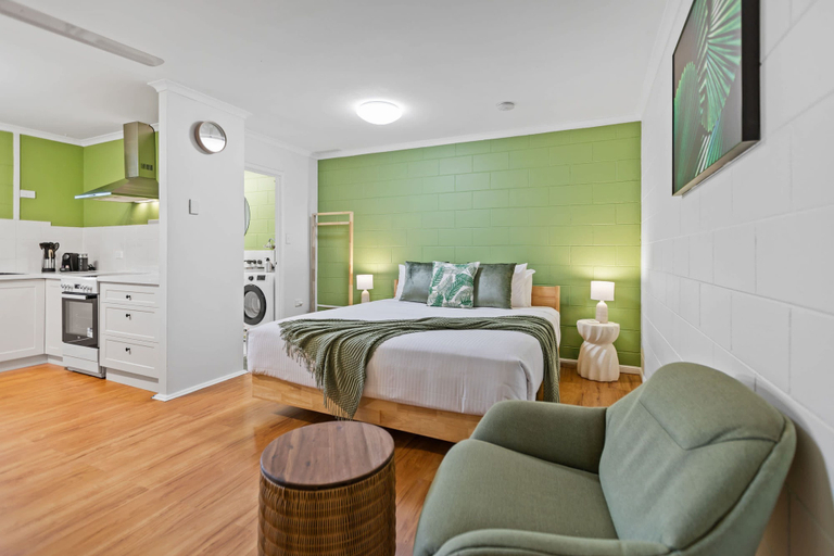 Room 5, Botanica Studio Edge Hill, Cairns