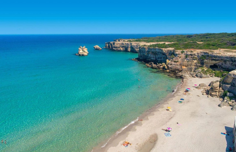 Room 5, in Torre Dell Orso With 2 Bedrooms and 1 Bathrooms, Lecce