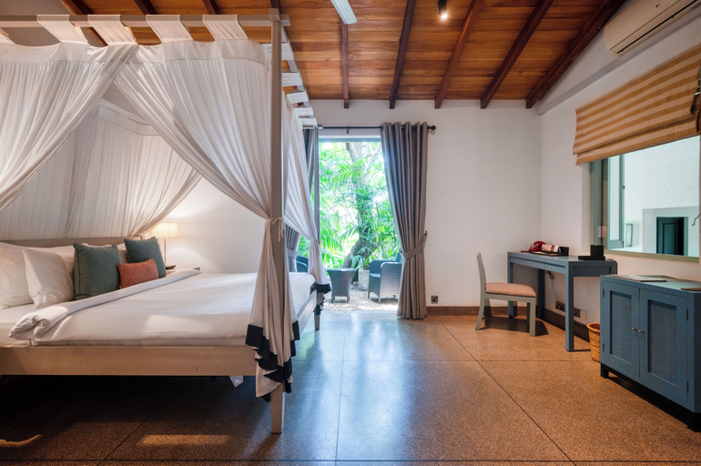 Bedroom 4, Wallawwa, Minuwangoda