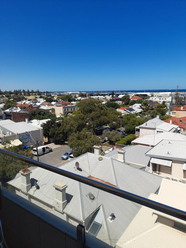 Others 5, Fremantle Dolphin Retreat Apartment, Fremantle