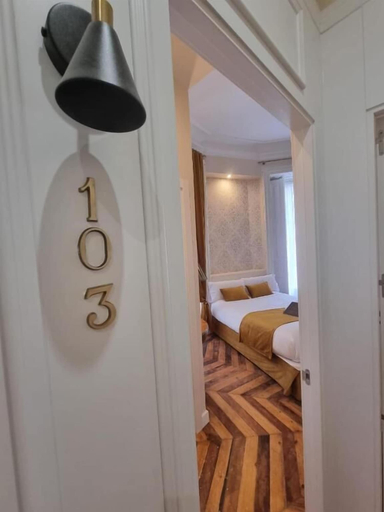 Bedroom 3, Le Petit Palu Flora, Madrid