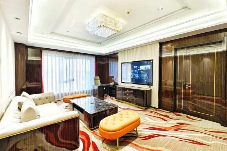 Bedroom 3, Baiyun International Hotel, Jilin