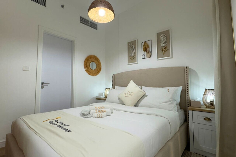 Room 4, Masdar Oasis 2 Design Apartments By Rhh, Abu Dhabi City