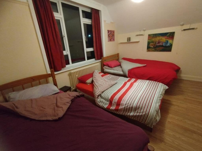Room 5, Rossetti Lodge, Kent