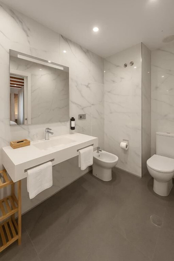 Bathroom 3, Acetres 5, Sevilla