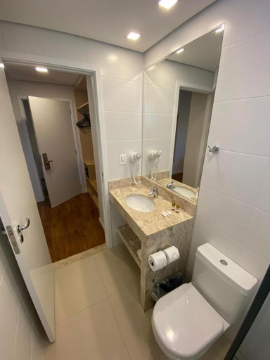 Bathroom, Legacy Hotel, Guararapes