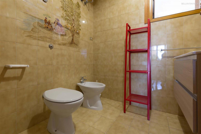 Room 4, in Torre Dell Orso With 2 Bedrooms and 1 Bathrooms, Lecce