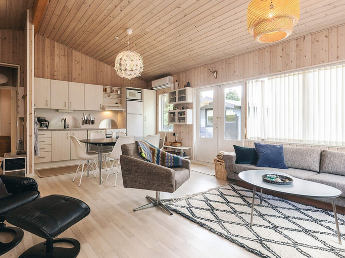 Others 5, 8 Person Holiday Home in Vaeggerlose, Guldborgsund