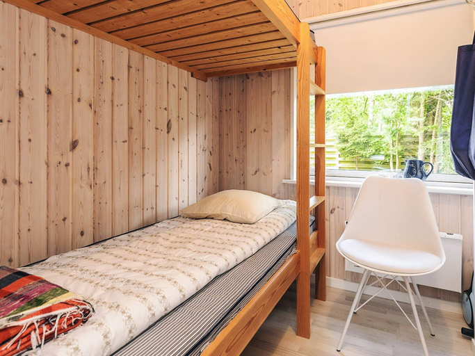 Bedroom 2, 8 Person Holiday Home in Vaeggerlose, Guldborgsund