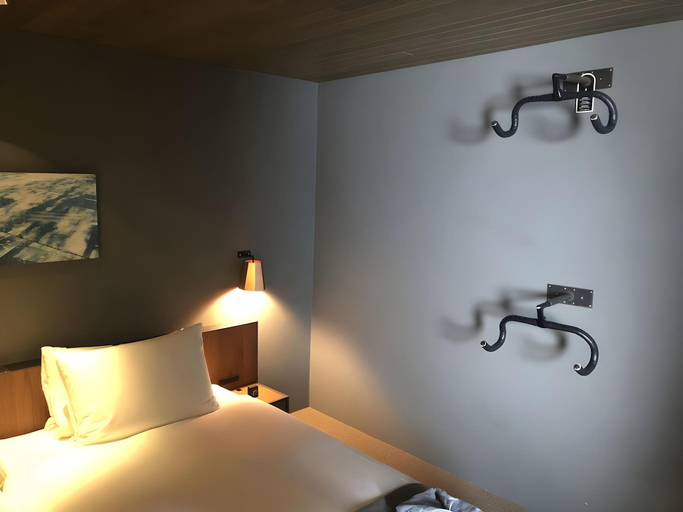 Bedroom 2, Hotel Cycle, Onomichi