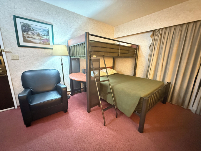 Room 3, Rychter Hotel Hope, Fraser Valley