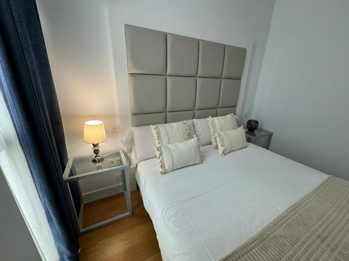 Room 5, Premium and Cathedral View 2, Málaga