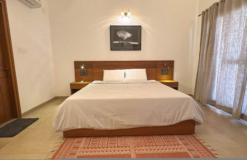 Room 5, Lahari by Hireavilla - Chic 4BR Beachfront Villa, Udupi