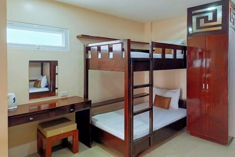 Bedroom 4, Hotel Juliana by RedDoorz, Tuguegarao City