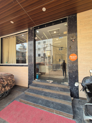 Exterior detail 5, OnlyStay Giriraj Ji Near Prem Mandir, Mathura