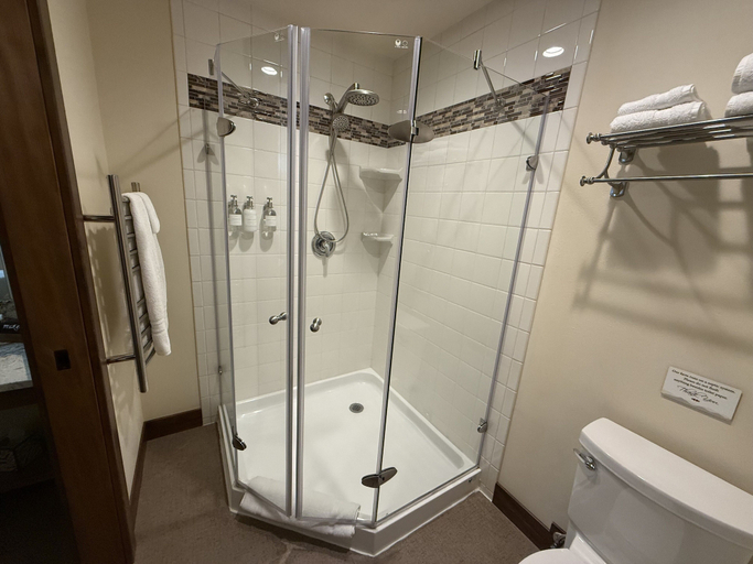 Bathroom 3, Comforts of Whidbey, Island