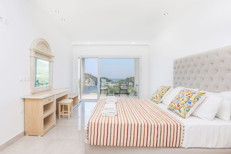 Bedroom 3, Paleokastritsa Palace, Ionian Islands