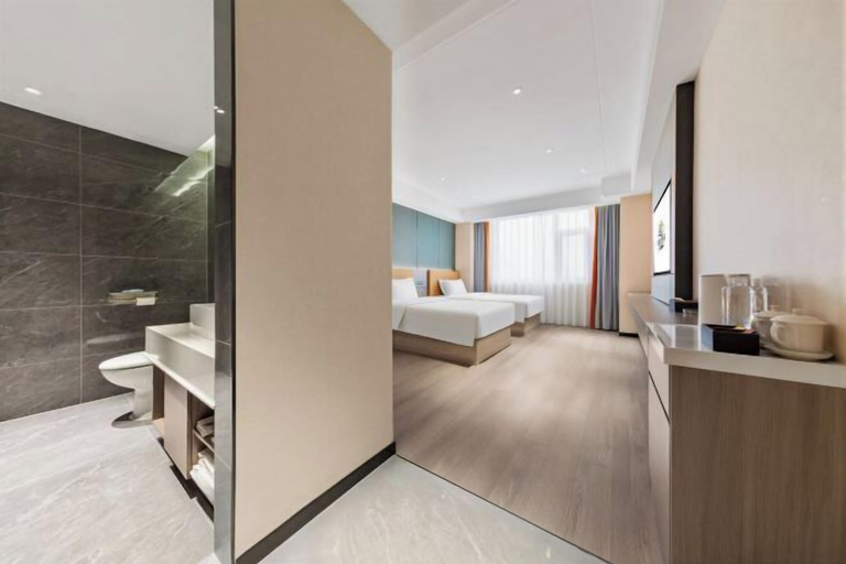 Bathroom 4, Dong Ting Hotel, Zunyi