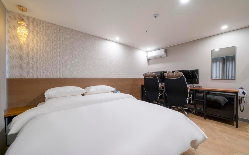 Bedroom 3, Suwon No.25 Suwon Ingye Branch, Suwon