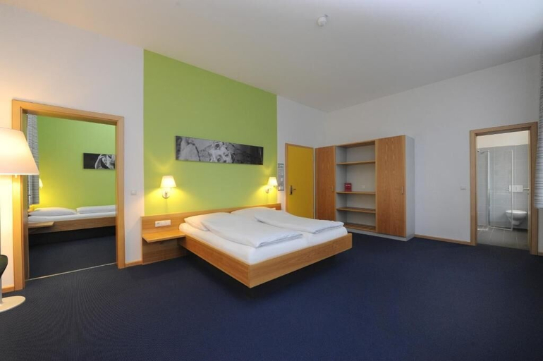 Bedroom 3, Bildungs-&Tagungshäuser Vierzehnheiligen, Lichtenfels