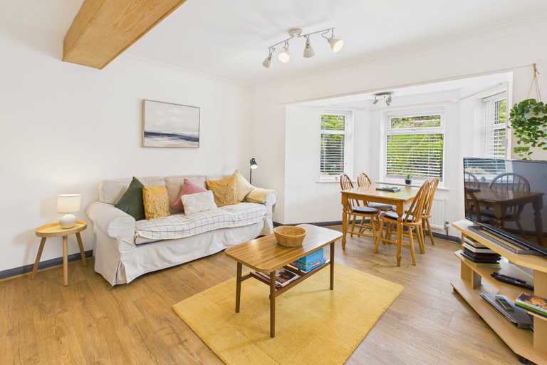 Others 4, Host Stay Look Flat, North Yorkshire