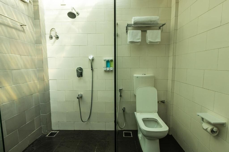 Bathroom 3, Oceanature Resort Alibaug, Raigarh