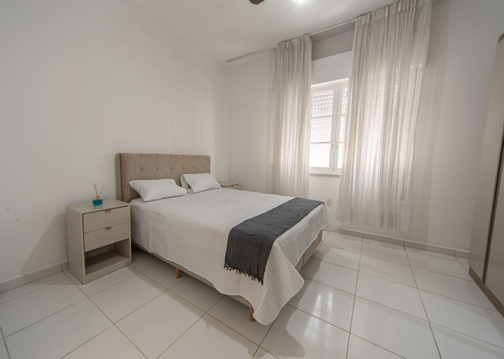 Room 5, Boqueir o Apto c Ar a 100m da Praia Perto de Tudo, Santos
