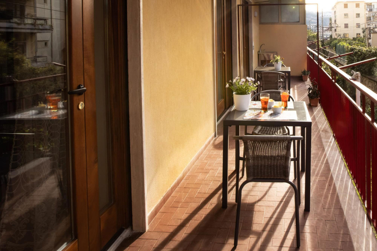 Room 5, Il Quadrifoglio Verde, Napoli