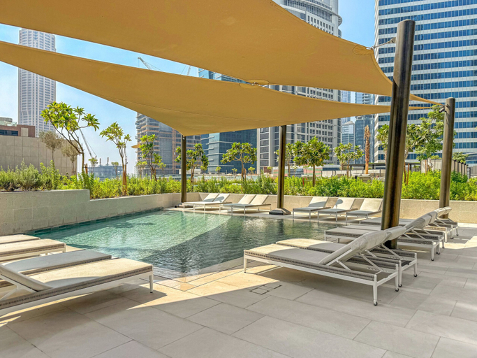 Room 2, Peninsula One - 1312 Studio, Dubai